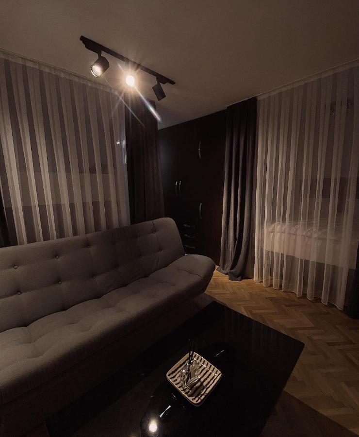 Diamond Apartment Prishtina 2 พริสตีนา ภายนอก รูปภาพ